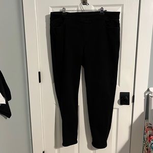 Croft and Barrow Black Jeggings